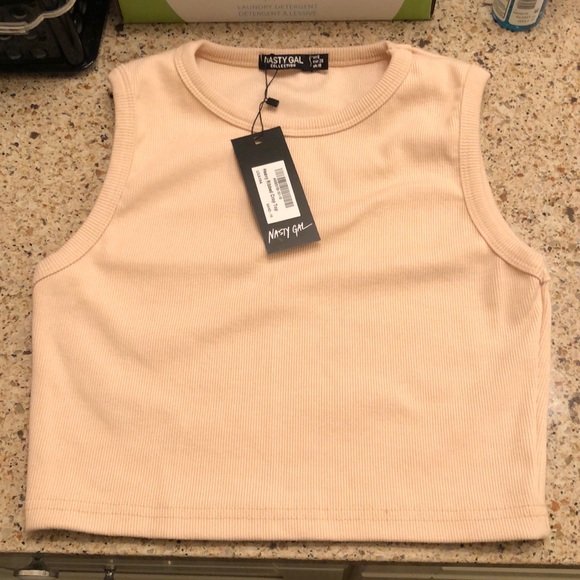 Ribbed Crop Top - mid length coverage - Picture 1 of 4